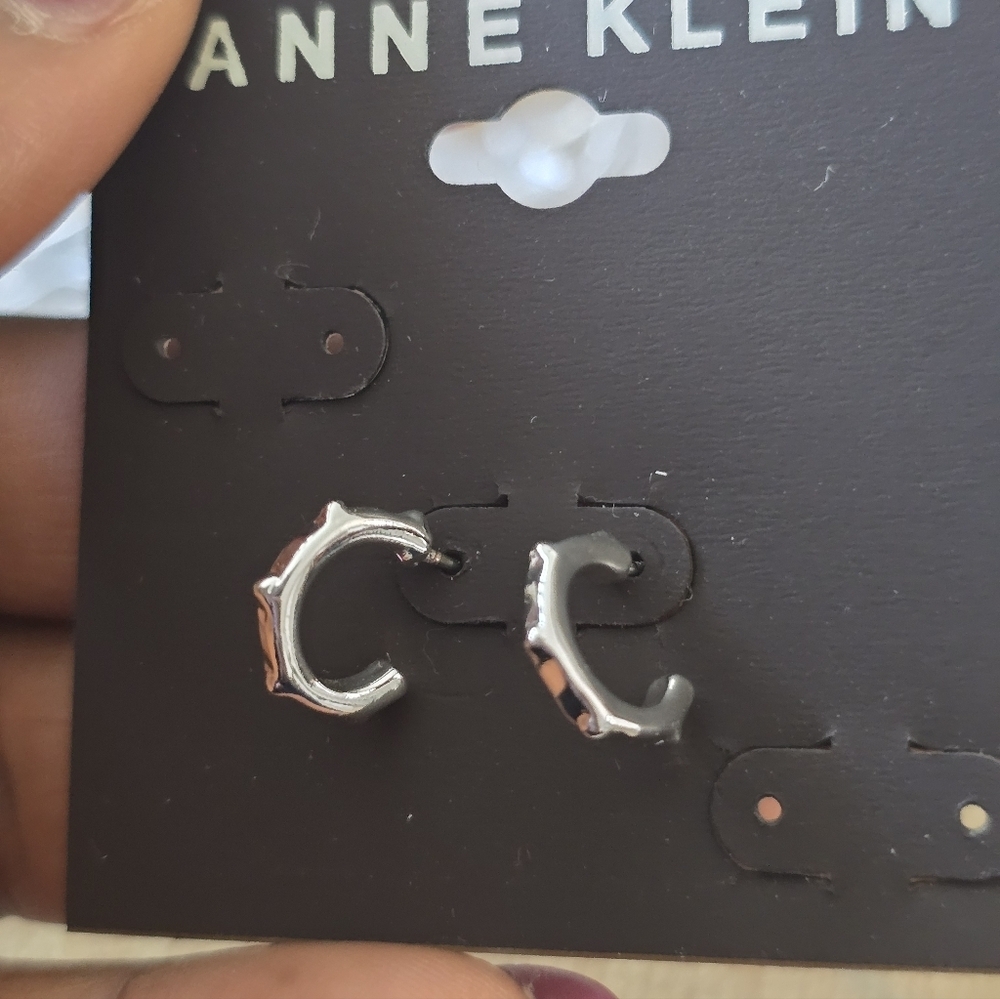 Anne Klein Silver-Tone Textured Hoop Earrings Small New - Picture 3 of 8